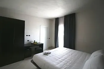 Готель Addauro